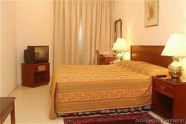 Ramee Guestline 2 Hotel Apartments Dubai 3*,