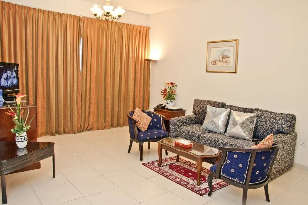 Ramee Guestline 2 Hotel Apartments Dubai 3*,